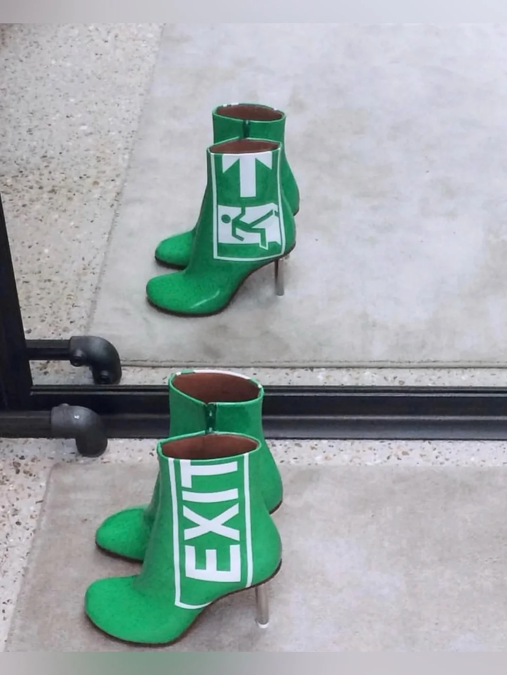 Vetements Green Patent Exit Lighter Boots - EUR 36 | US 6